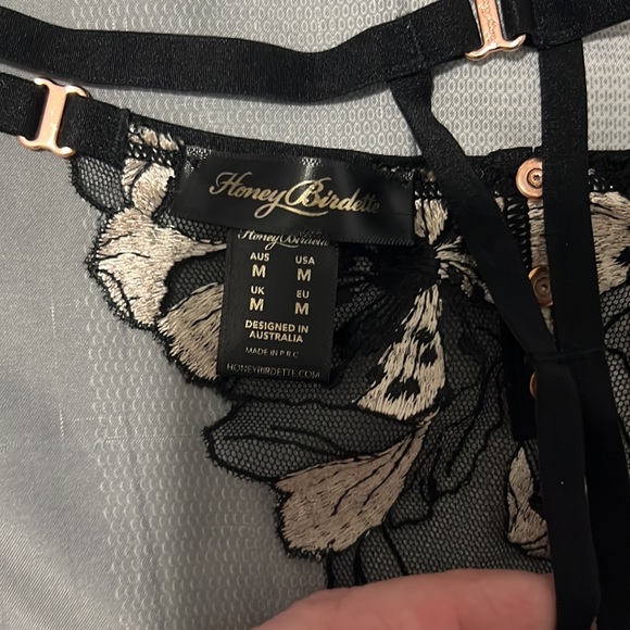 Honey Birdette Darrien 3 piece set LIKE NEW - Picture 12 of 12